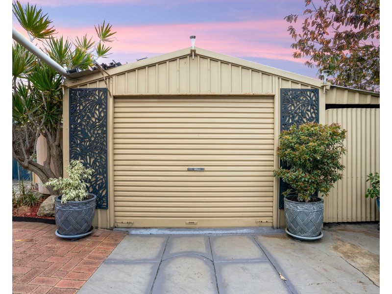 19 Conway Loop, Waikiki WA 6169