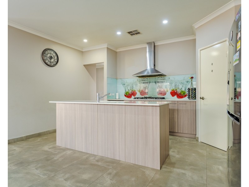 52 Bucker Street, Whitby WA 6123