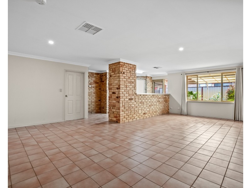 16 Frigate Close, Waikiki WA 6169