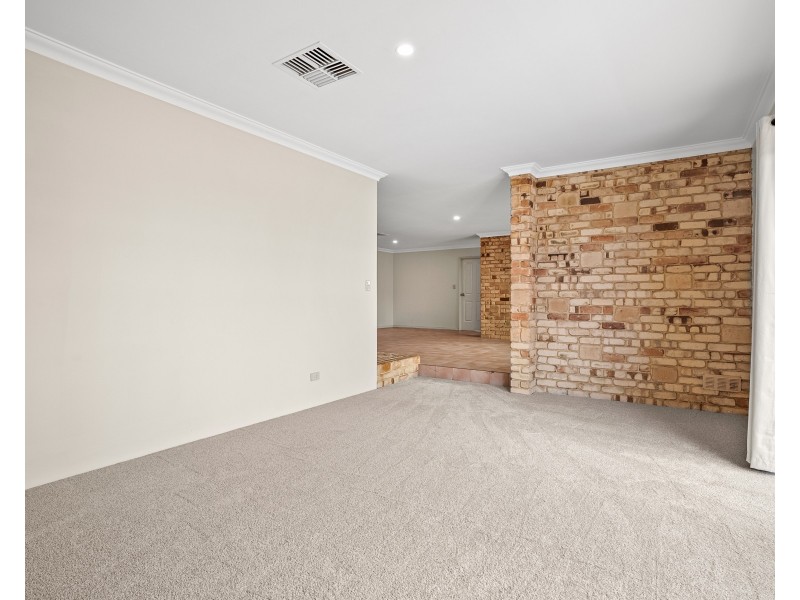 16 Frigate Close, Waikiki WA 6169