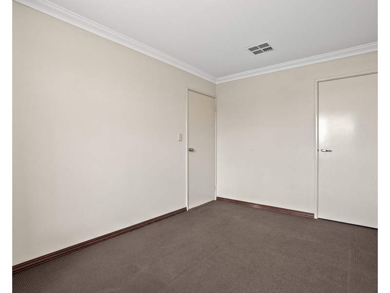 16 Frigate Close, Waikiki WA 6169