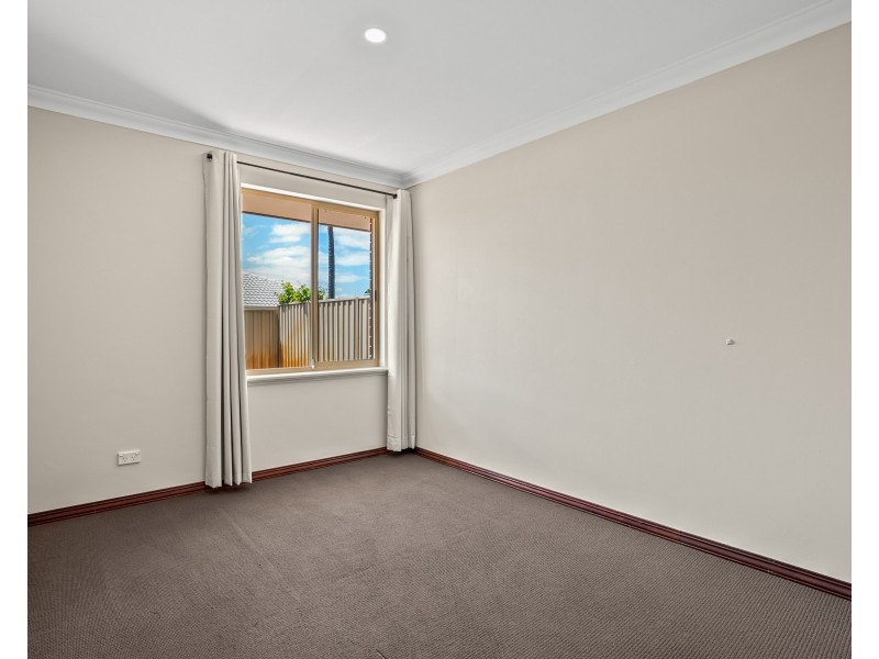 16 Frigate Close, Waikiki WA 6169