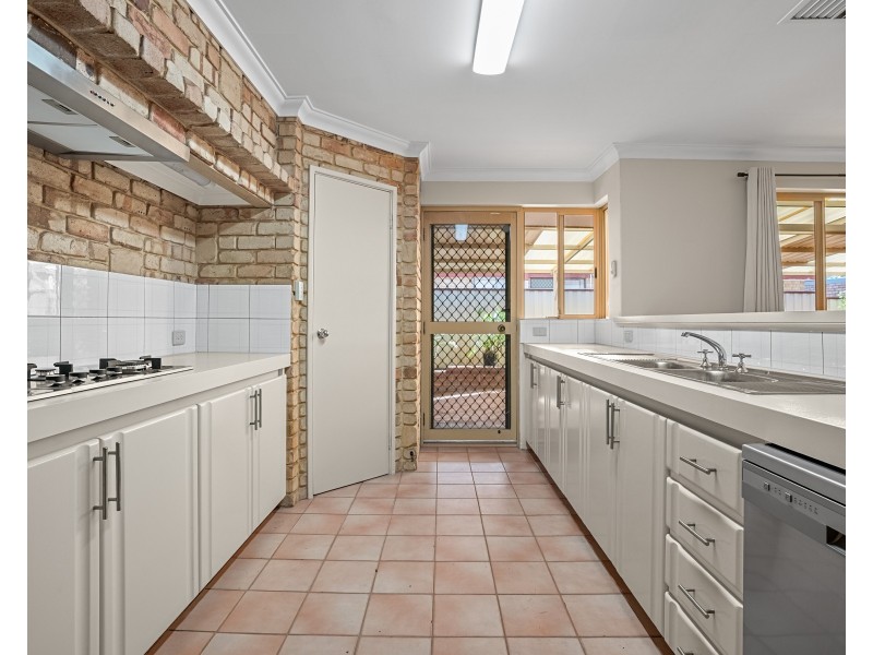 16 Frigate Close, Waikiki WA 6169