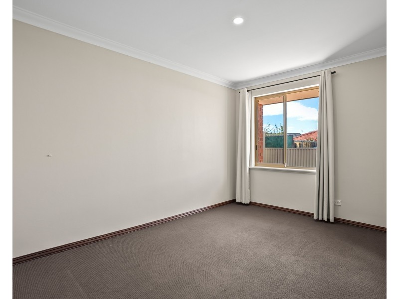 16 Frigate Close, Waikiki WA 6169