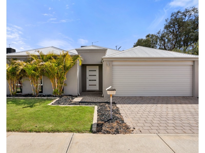 294 Pebble Beach Blvd, Meadow Springs WA 6210