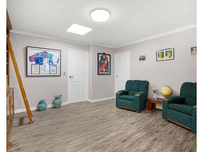 8 Bolivar Court, Safety Bay WA 6169