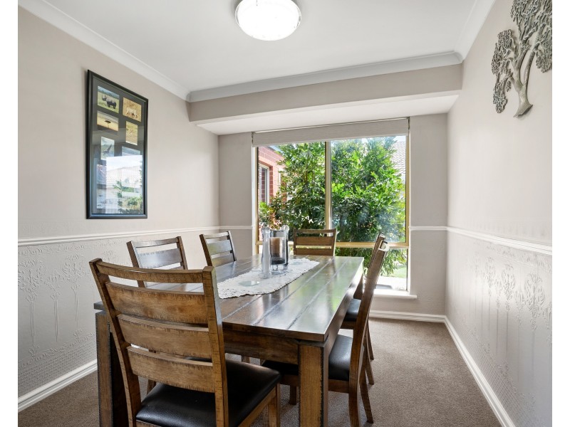 8 Bolivar Court, Safety Bay WA 6169