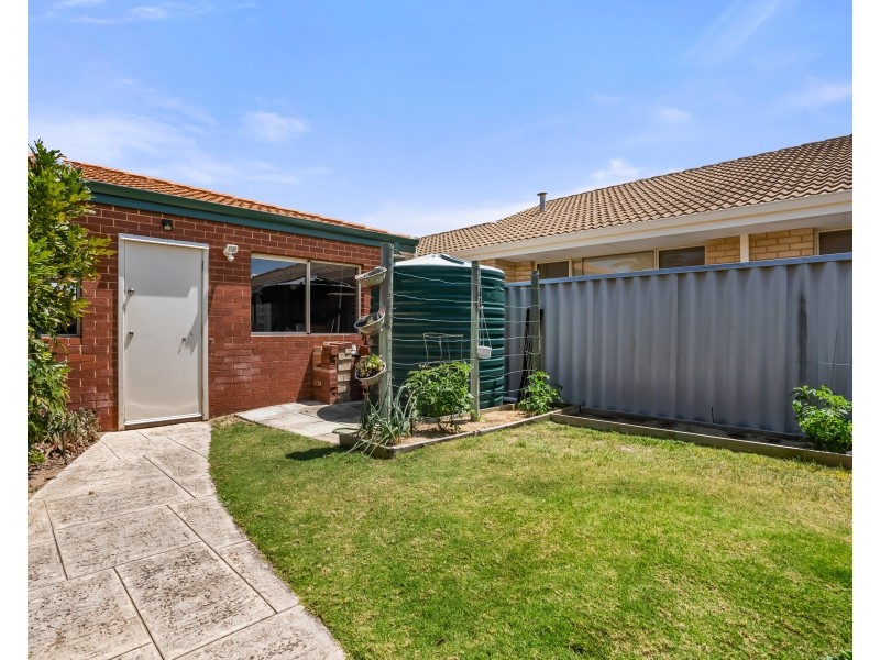 8 Bolivar Court, Safety Bay WA 6169