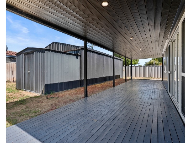 2 Kurrajong Place, Safety Bay WA 6169