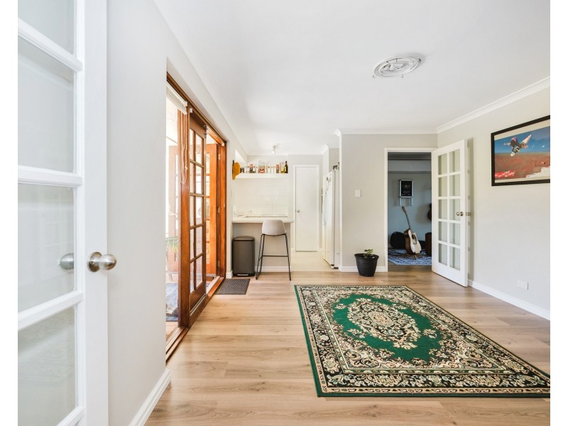 71 The Avenue, Warnbro WA 6169