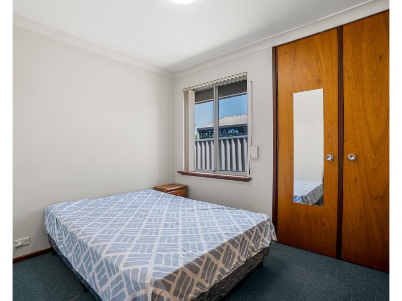 6 Breaden Drive, Cooloongup WA 6168