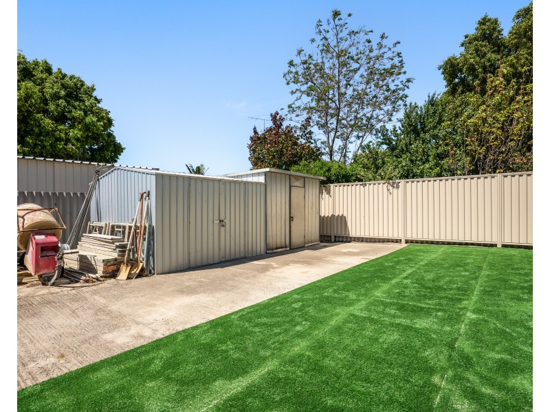 6 Breaden Drive, Cooloongup WA 6168
