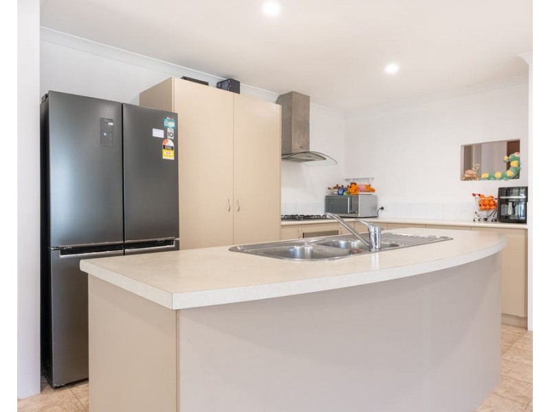 100 Rae Rd, Shoalwater WA 6169