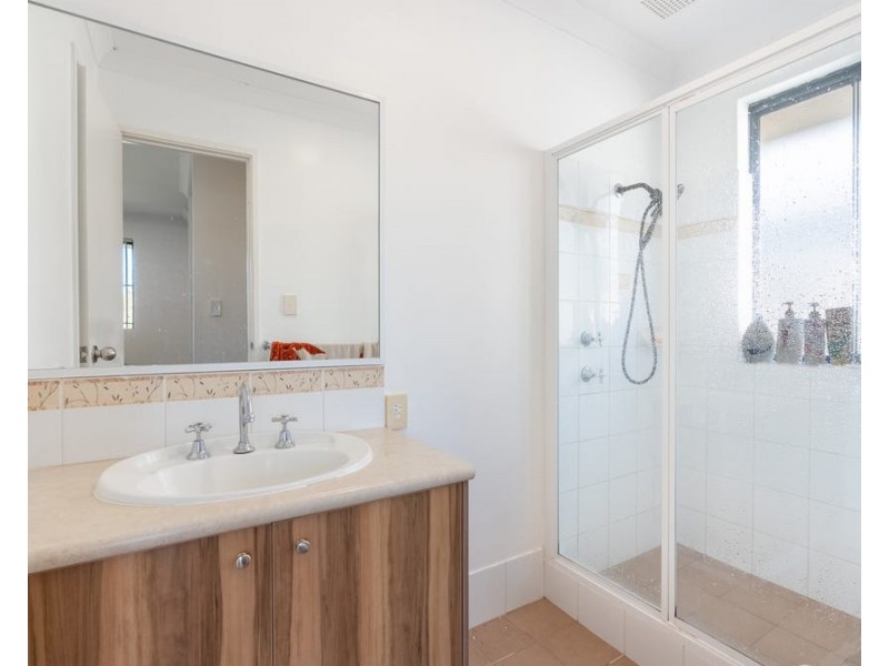 100 Rae Rd, Shoalwater WA 6169