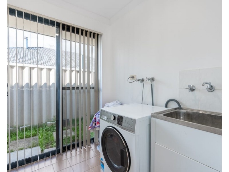 100 Rae Rd, Shoalwater WA 6169
