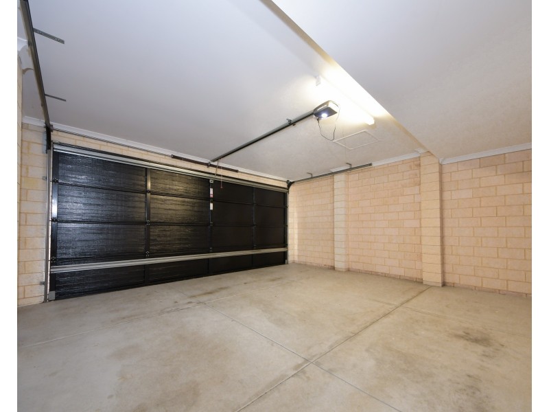 104c Safety Bay Rd, Shoalwater WA 6169