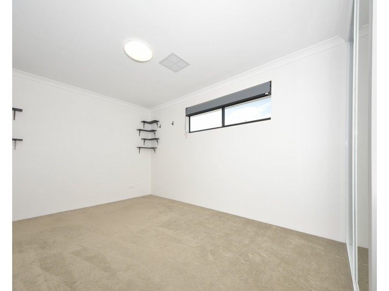 104c Safety Bay Rd, Shoalwater WA 6169