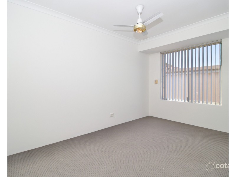 3 Muir Cl, Waikiki WA 6169