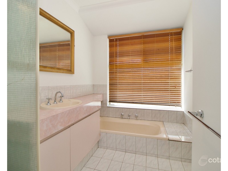 3 Muir Cl, Waikiki WA 6169