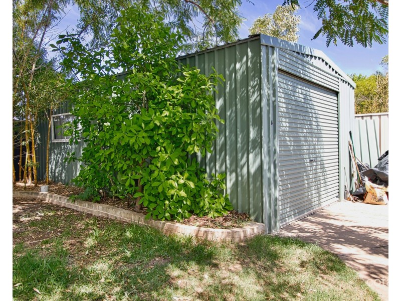 3 Muir Cl, Waikiki WA 6169