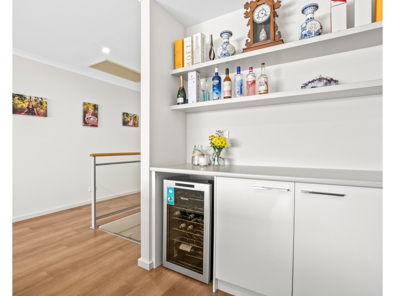 43 Holloways Ridge, Secret Harbour WA 6173