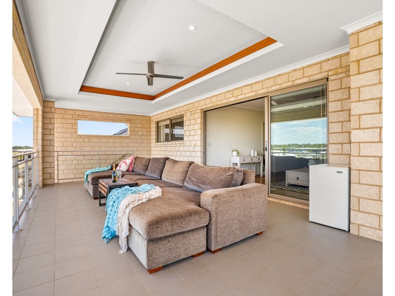 43 Holloways Ridge, Secret Harbour WA 6173