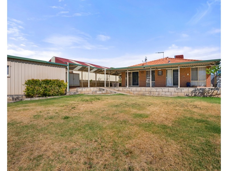 10 Muir Close, Waikiki WA 6169