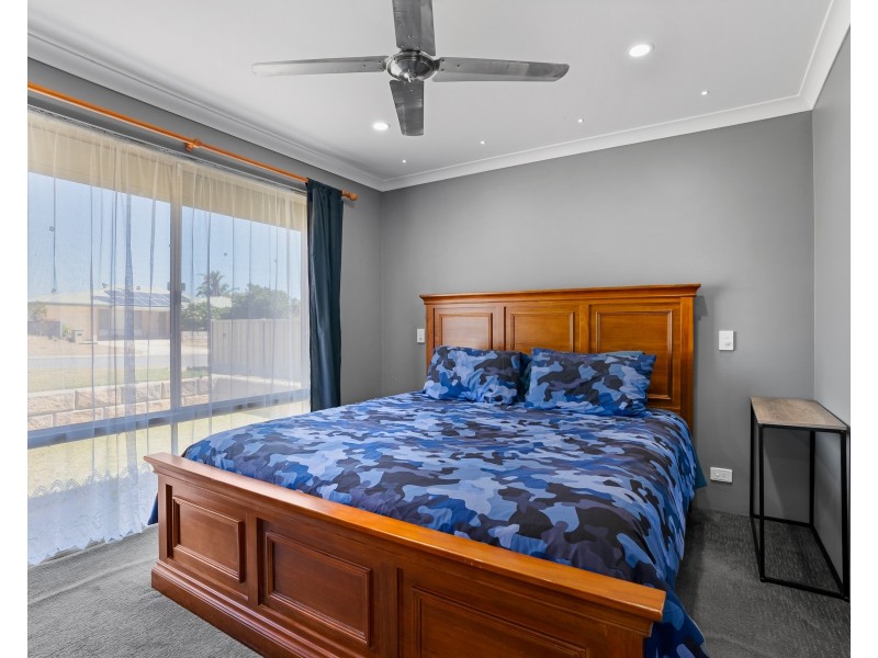 10 Muir Close, Waikiki WA 6169