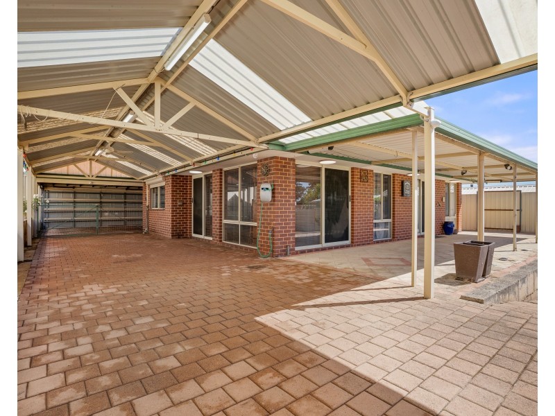 10 Muir Close, Waikiki WA 6169