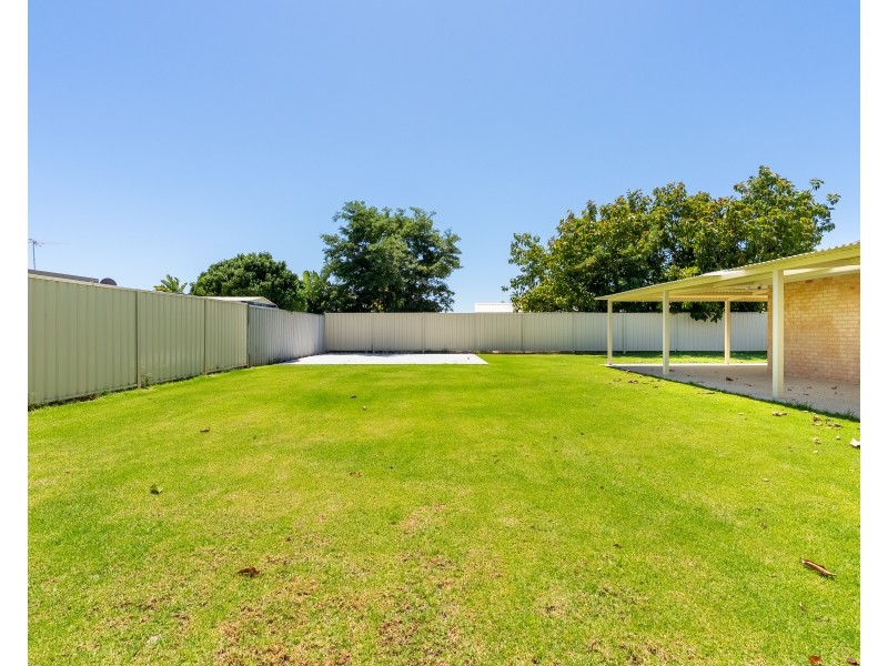 6 Coronata Drive, Warnbro WA 6169