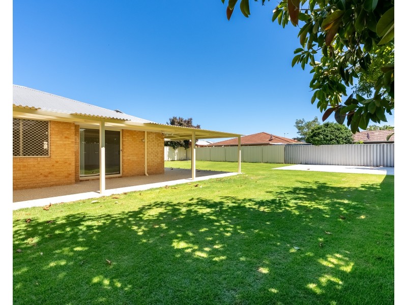 6 Coronata Drive, Warnbro WA 6169