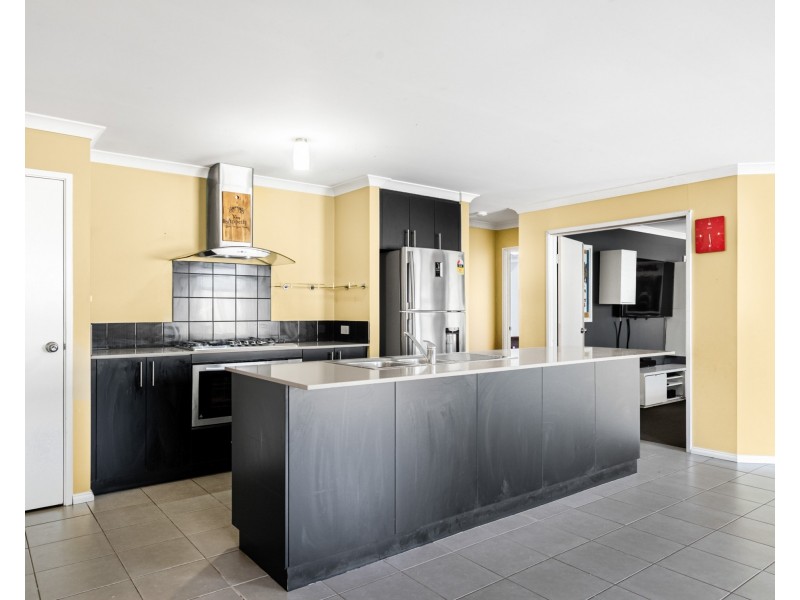 16 Penny Way, Baldivis WA 6171