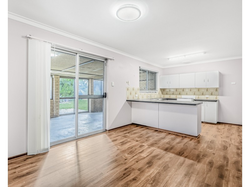 12b Seabrooke Avenue, Rockingham WA 6168