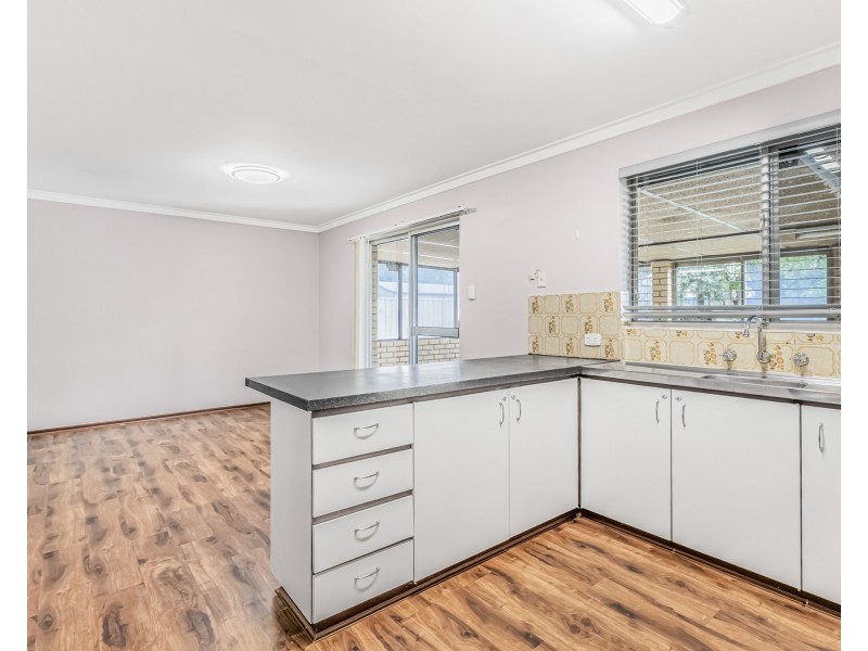 12b Seabrooke Avenue, Rockingham WA 6168