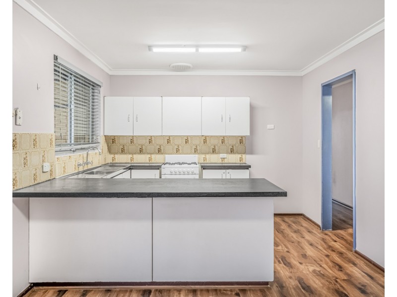 12b Seabrooke Avenue, Rockingham WA 6168