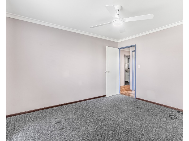 12b Seabrooke Avenue, Rockingham WA 6168