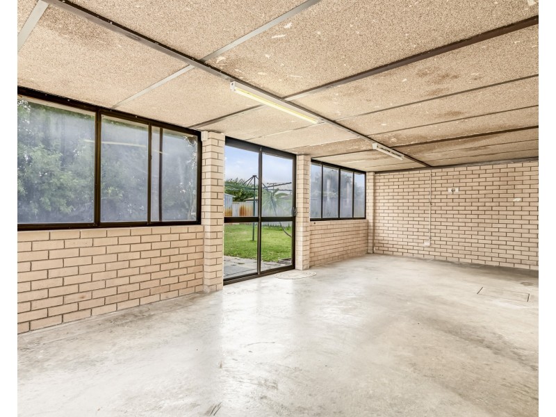 12b Seabrooke Avenue, Rockingham WA 6168