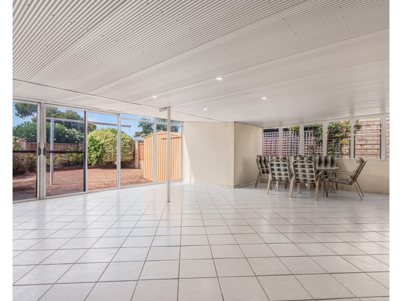 2 Grenada Place, Safety Bay WA 6169