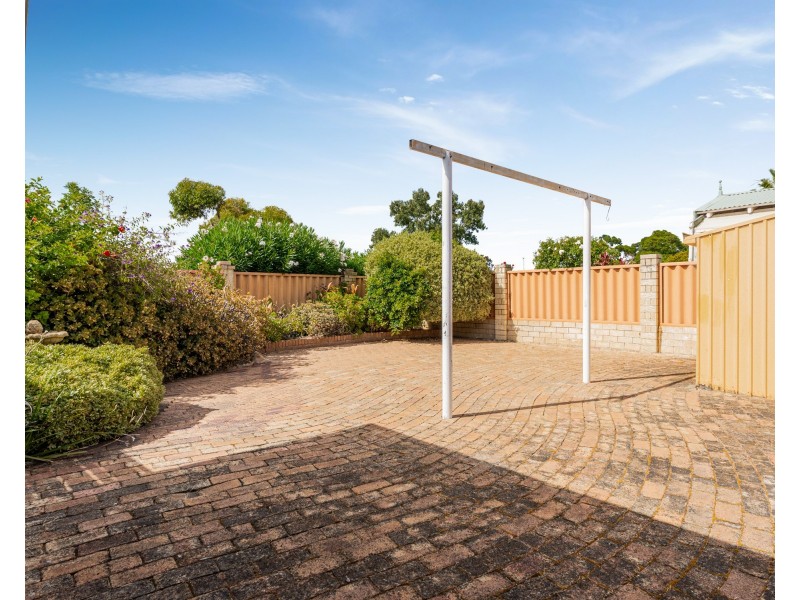 2 Grenada Place, Safety Bay WA 6169