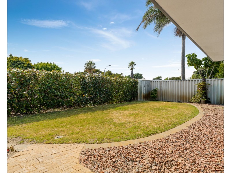 2 Grenada Place, Safety Bay WA 6169