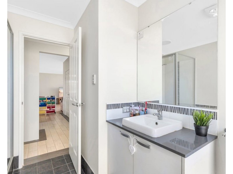 28 Southport Dr, Baldivis WA 6171