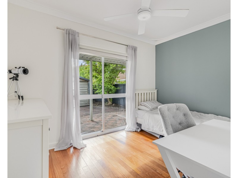 14 June Road, Safety Bay WA 6169