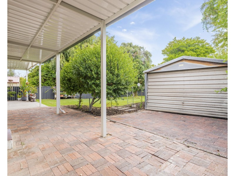 14 June Road, Safety Bay WA 6169