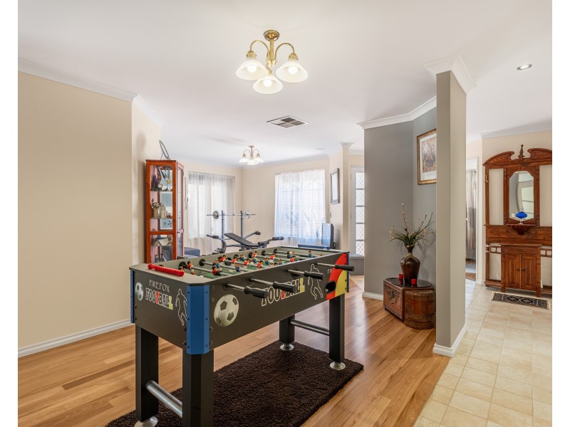 7 Eastney Court, Jandakot WA 6164