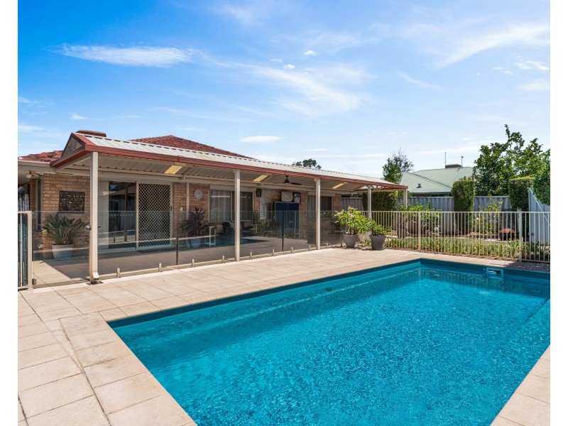 7 Eastney Court, Jandakot WA 6164