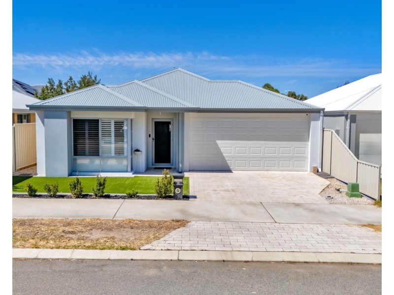 18 Yandal Way, Golden Bay WA 6174