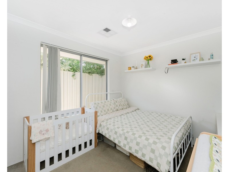 18 Yandal Way, Golden Bay WA 6174