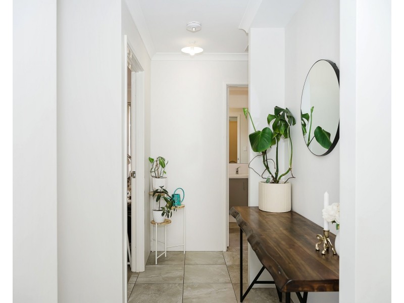 18 Yandal Way, Golden Bay WA 6174