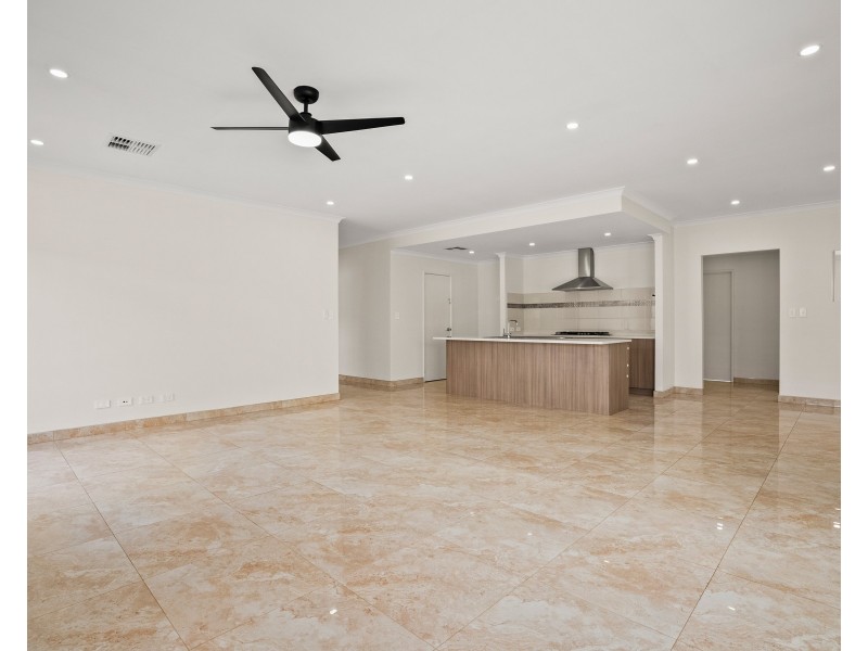 14 Wollomai Rd, Baldivis WA 6171