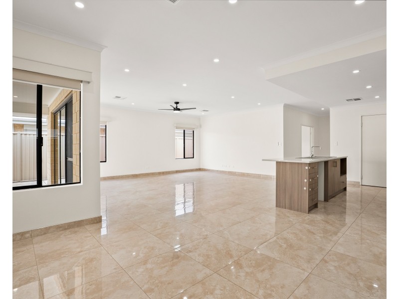 14 Wollomai Rd, Baldivis WA 6171